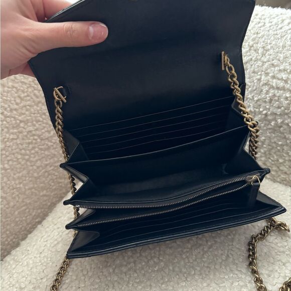 Gucci purse - Picture 3 of 8